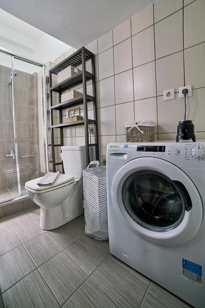 V&V Central & Elegant Apartment Athens Ngoại thất bức ảnh