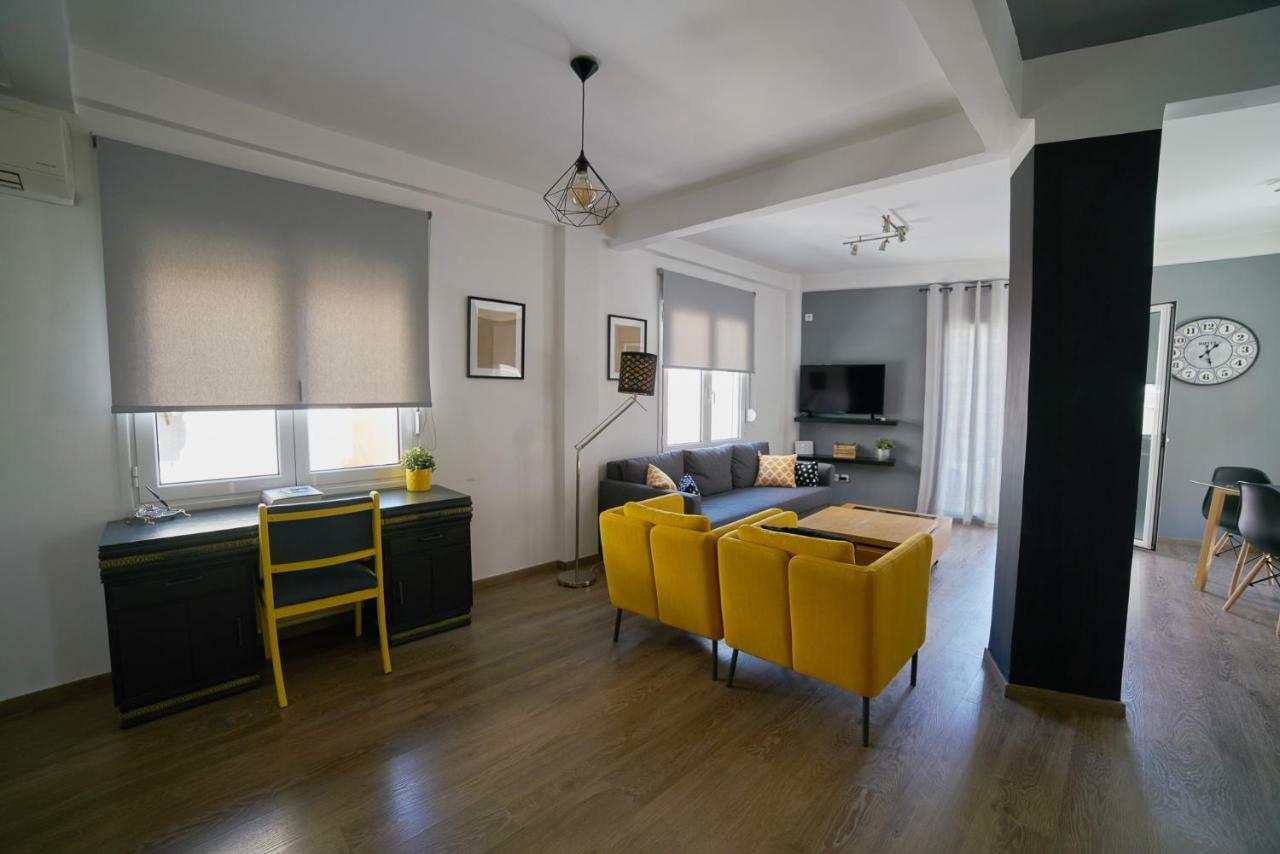 V&V Central & Elegant Apartment Athens Ngoại thất bức ảnh