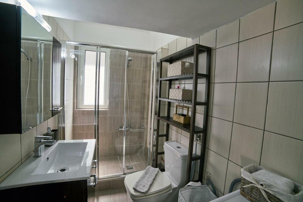 V&V Central & Elegant Apartment Athens Ngoại thất bức ảnh