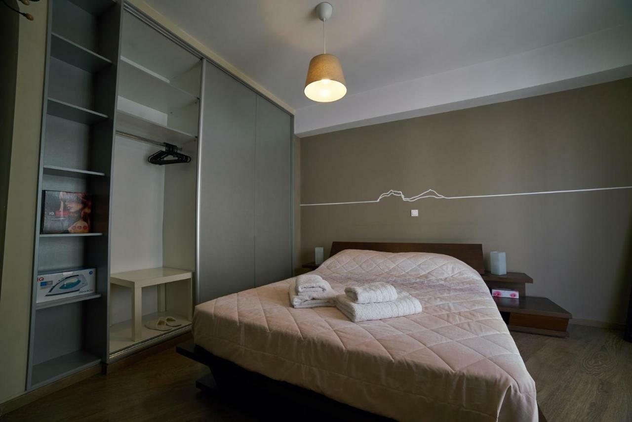 V&V Central & Elegant Apartment Athens Ngoại thất bức ảnh