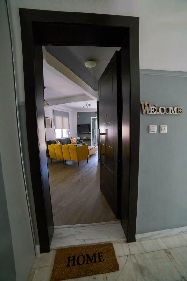 V&V Central & Elegant Apartment Athens Ngoại thất bức ảnh