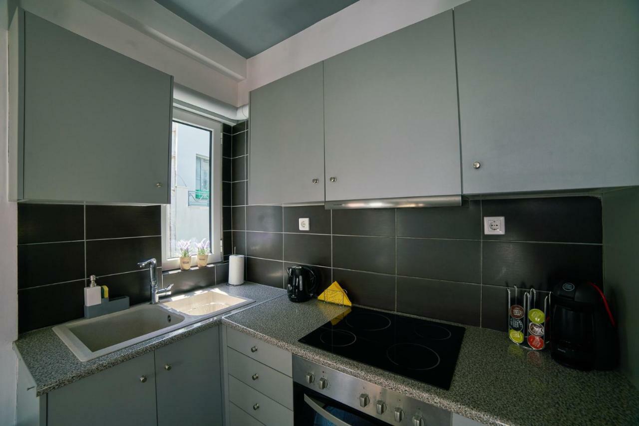 V&V Central & Elegant Apartment Athens Ngoại thất bức ảnh
